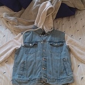 Forever 21 Men's Jean Jacket + Hoodie Combo